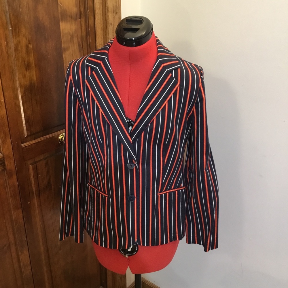 Talbots blazer, size 6, pockets,